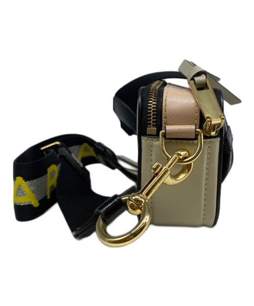 MARC JACOBS（マークジェイコブス）MARC JACOBS (マークジェイコブス) ショルダーバッグ ベージュの古着・服飾アイテム