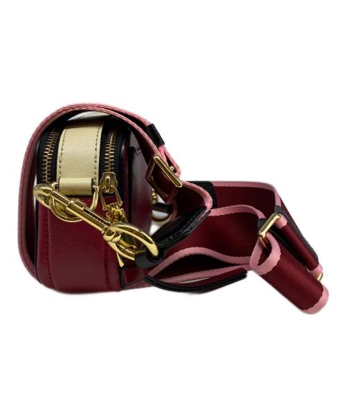 MARC JACOBS（マークジェイコブズ）MARC JACOBS (マークジェイコブス) スナップショットショルダーバッグ レッドの古着・服飾アイテム