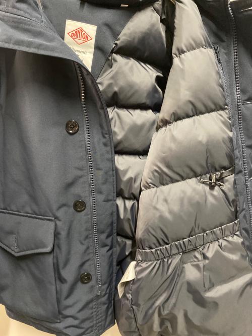 DANTON（ダントン）DANTON (ダントン) FAKE FUR HOODED DOWN JACKET ネイビー サイズ:Ｓの古着・服飾アイテム