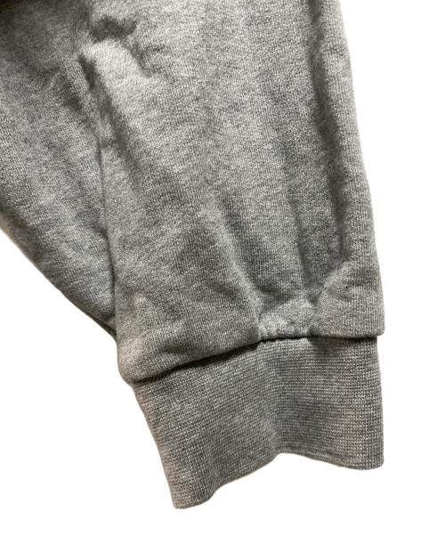 J.W.ANDERSON（ジェイダブリューアンダーソン）J.W.ANDERSON (ジェイダブリューアンダーソン) ロゴスウェット グレー サイズ:Ⅼの古着・服飾アイテム