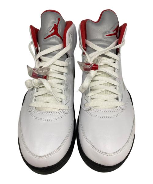 NIKE（ナイキ）NIKE (ナイキ) Nike Air Jordan 5 Retro 'Fire Red' ホワイト サイズ:28㎝の古着・服飾アイテム