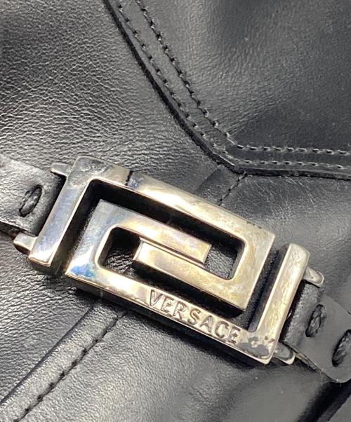 VERSACE（ヴェルサーチェ）VERSACE (ヴェルサーチェ) ブーツ ブラック サイズ:401/2の古着・服飾アイテム
