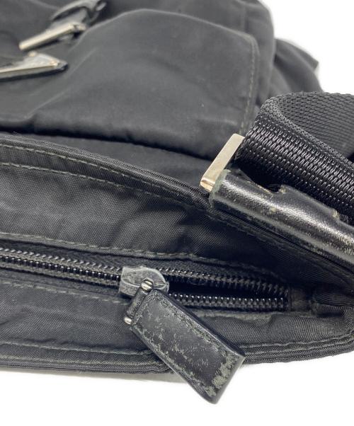 PRADA（プラダ）PRADA (プラダ) ナイロンショルダーバッグ ブラックの古着・服飾アイテム