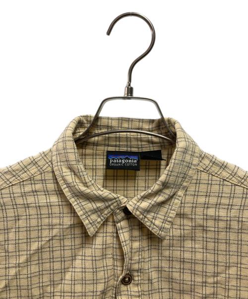 Patagonia（パタゴニア）Patagonia (パタゴニア) ハーフボタンチェックシャツ ベージュ サイズ:Ｍの古着・服飾アイテム