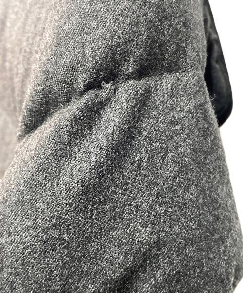 MONCLER（モンクレール）MONCLER (モンクレール) ダウンコート グレーの古着・服飾アイテム
