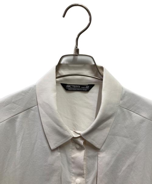 ARC'TERYX（アークテリクス）ARC'TERYX (アークテリクス) Sima Shirt SS ホワイト サイズ:Sの古着・服飾アイテム
