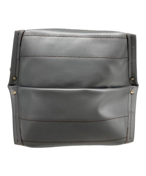 ebagos（エバゴス）ebagos (エバゴス) PVC Y字トート M グレーの古着・服飾アイテム