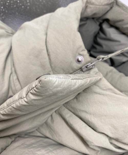 Snow peak（スノーピーク）Snow peak (スノーピーク) City Camper hood heavy down jacket ベージュ サイズ:2XLの古着・服飾アイテム