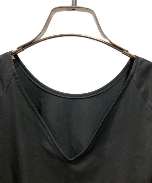 ASTRAET（アストラット）ASTRAET (アストラット) ラウンドネックギャザースリーブワンピース ブラック サイズ:FREEの古着・服飾アイテム
