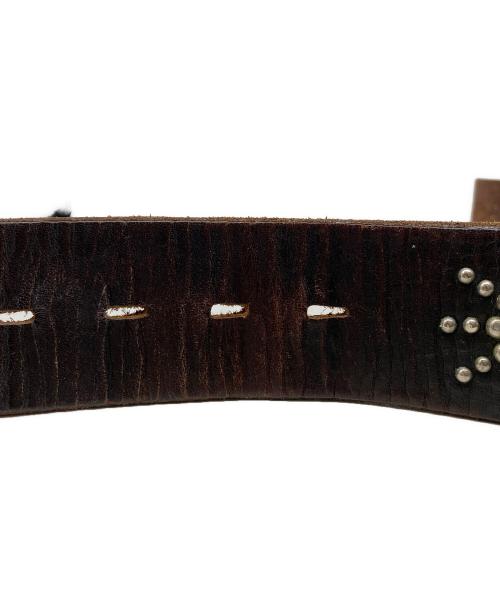 htc（エイチティーシー）htc (エイチティーシー) ナロースタッズベルト ブラウンの古着・服飾アイテム