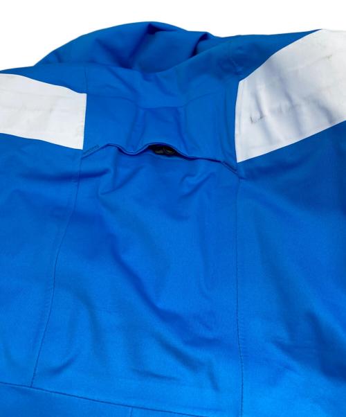 WHITE MOUNTAINEERING（ホワイトマウンテ二アニング）WHITE MOUNTAINEERING (ホワイトマウンテ二アニング) GORE-TEX CONTRASTED MOUNTAIN PARKA スカイブルー サイズ:2の古着・服飾アイテム