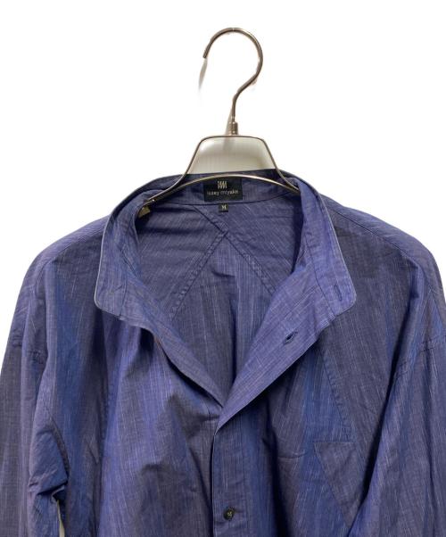 ISSEY MIYAKE（イッセイミヤケ）ISSEY MIYAKE (イッセイミヤケ) バンドカラーシャツ ネイビー サイズ:Ｍの古着・服飾アイテム