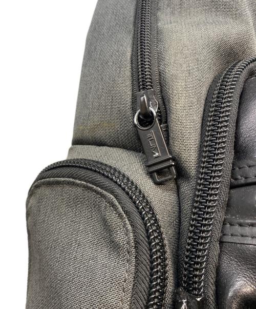 TUMI（トゥミ）TUMI (トゥミ) リュック グレーの古着・服飾アイテム