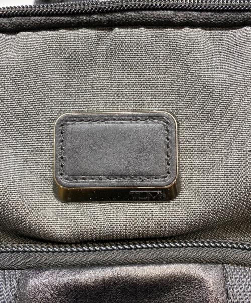 TUMI（トゥミ）TUMI (トゥミ) リュック グレーの古着・服飾アイテム
