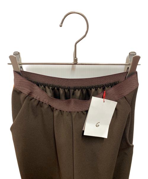 6(ROKU) BEAUTY&YOUTH（ロク ビューティーアンドユース）6(ROKU) BEAUTY&YOUTH (ロク ビューティーアンドユース) 25SS トラックイージーパンツ ブラウン サイズ:36 未使用品の古着・服飾アイテム