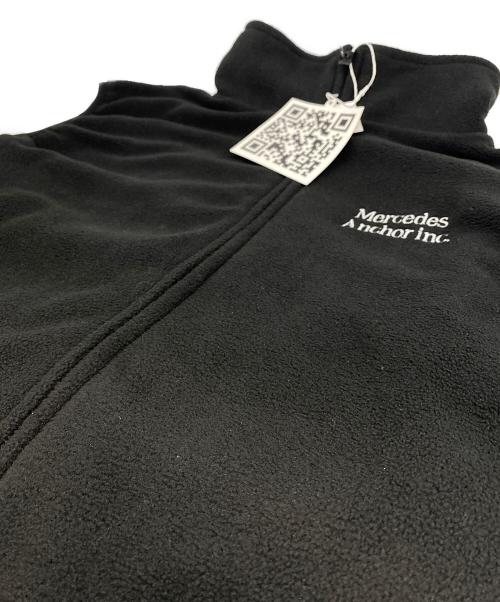 MERCEDES ANCHOR INC（メルセデス アンカー インク）MERCEDES ANCHOR INC (メルセデス アンカー インク) 25AW ロゴ刺繍フリースベスト ブラック サイズ:L 未使用品の古着・服飾アイテム