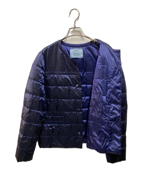 PRADA（プラダ）PRADA (プラダ) ノーカラーダウンジャケット ネイビー サイズ:48の古着・服飾アイテム