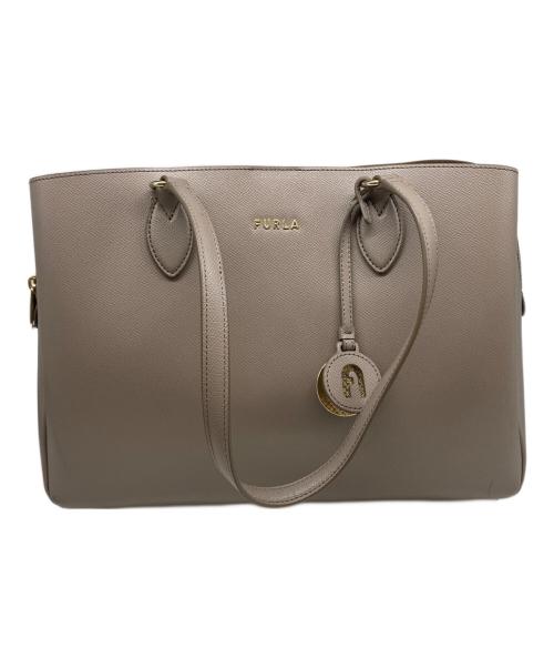 FURLA（フルラ）FURLA (フルラ) MINERVA TOTE L BAG ベージュの古着・服飾アイテム
