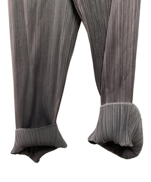 PLEATS PLEASE（プリーツプリーズ）PLEATS PLEASE (プリーツプリーズ) プリーツパンツ グレー サイズ:2の古着・服飾アイテム
