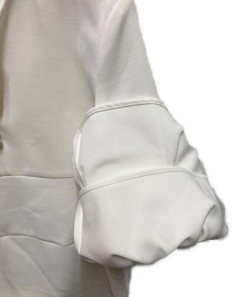 YOKO CHAN（ヨーコチャン）YOKO CHAN (ヨーコチャン) ティアードスリーブパールブラウス ホワイト サイズ:38の古着・服飾アイテム