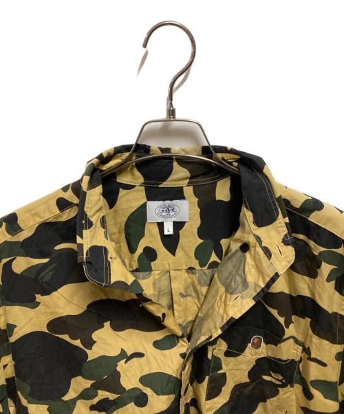 A BATHING APE（アベイシングエイプ）A BATHING APE (アベイシングエイプ) 1ST CAMO RELAXED S/S SHIRT ベージュ サイズ:Lの古着・服飾アイテム