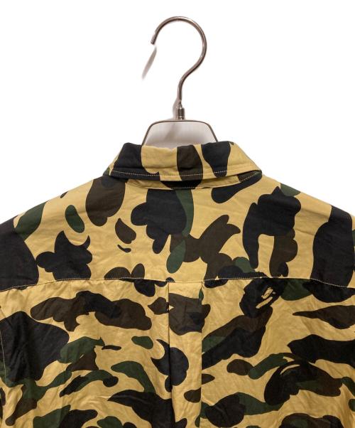A BATHING APE（アベイシングエイプ）A BATHING APE (アベイシングエイプ) 1ST CAMO RELAXED S/S SHIRT ベージュ サイズ:Lの古着・服飾アイテム