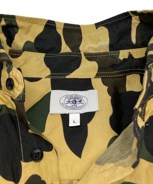 A BATHING APE（アベイシングエイプ）A BATHING APE (アベイシングエイプ) 1ST CAMO RELAXED S/S SHIRT ベージュ サイズ:Lの古着・服飾アイテム