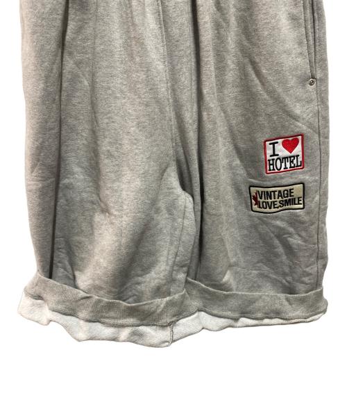 the mysterious hotel（ザ ミステリアス ホテル）the mysterious hotel (ザ ミステリアス ホテル) パンツ グレー サイズ:FREEの古着・服飾アイテム