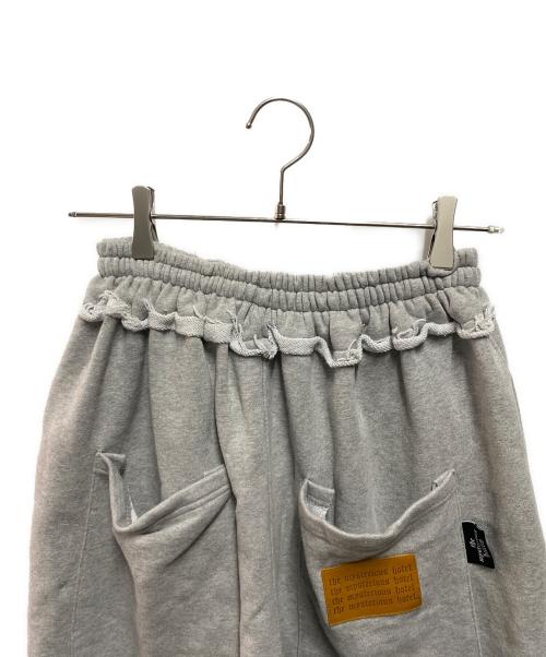 the mysterious hotel（ザ ミステリアス ホテル）the mysterious hotel (ザ ミステリアス ホテル) パンツ グレー サイズ:FREEの古着・服飾アイテム