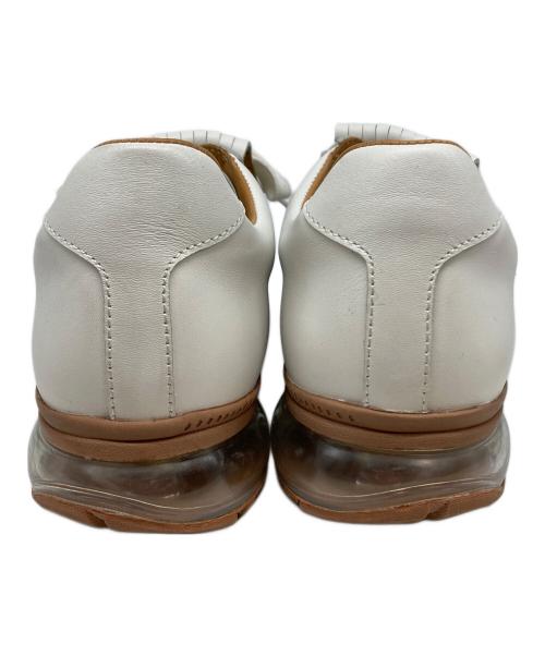 TOMO & CO（トモアンドシーオー）TOMO & CO (トモアンドシーオー) スニーカー ホワイト サイズ:27の古着・服飾アイテム