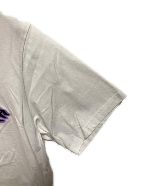 SUPREME（シュプリーム）SUPREME (シュプリーム) Old English Glow S/S Top ホワイト サイズ:Ｍの古着・服飾アイテム