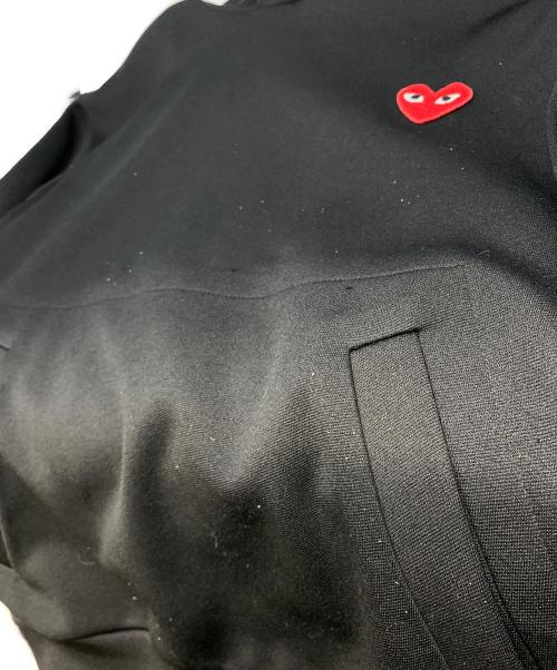 PLAY COMME des GARCONS（プレイコムデギャルソン）PLAY COMME des GARCONS (プレイコムデギャルソン) ロゴフーディー ブラック サイズ:Ｓの古着・服飾アイテム