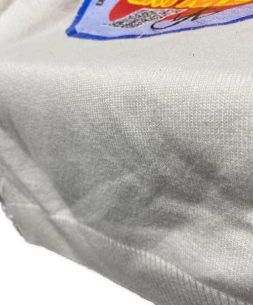 J.W.ANDERSON（ジェイダブリューアンダーソン）J.W.ANDERSON (ジェイダブリューアンダーソン) Eat Me Print Knit Jumper ベージュ サイズ:Ｍの古着・服飾アイテム