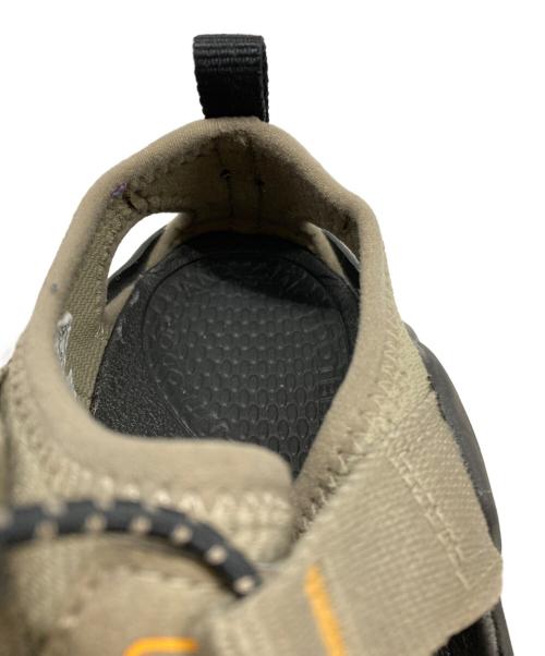 KEEN（キーン）KEEN (キーン) サンダル ベージュ サイズ:26の古着・服飾アイテム