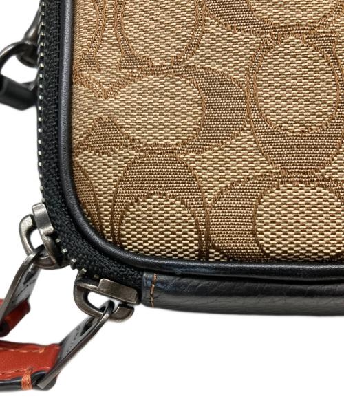 COACH（コーチ）COACH (コーチ) ショルダーバッグ ベージュの古着・服飾アイテム