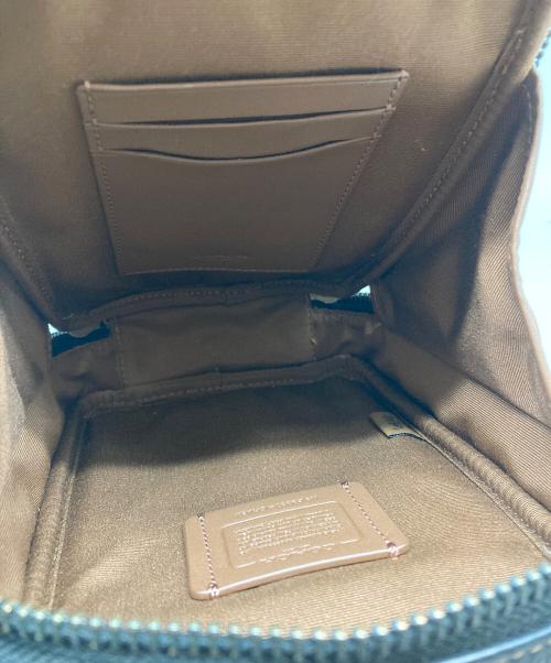 COACH（コーチ）COACH (コーチ) ショルダーバッグ ベージュの古着・服飾アイテム