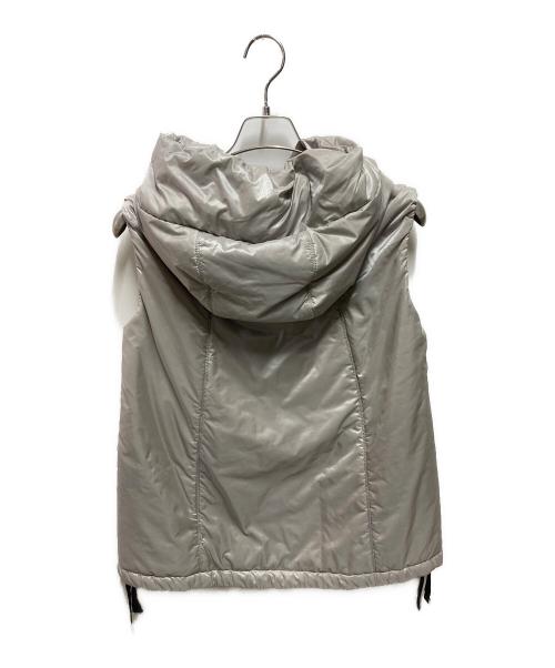 MaxMara（マックスマーラ）MaxMara (マックスマーラ) THE CUBE CAMELUXEパディングベスト グレー サイズ:34の古着・服飾アイテム