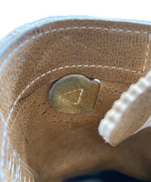 ISAMU KATAYAMA BACKLASH（イサムカタヤマ・バックラッシュ）ISAMU KATAYAMA BACKLASH (イサムカタヤマ・バックラッシュ) エンジニアブーツ ベージュ サイズ:24.5の古着・服飾アイテム