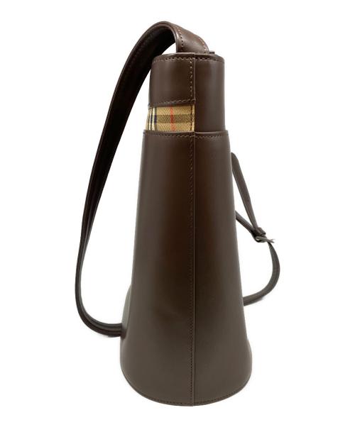 BURBERRY（バーバリー）BURBERRY (バーバリー) バケツ型ショルダーバッグ ブラウンの古着・服飾アイテム