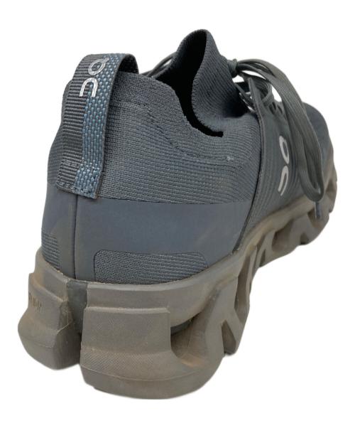 on（オン）on (オン) Cloudswift 4 グレー サイズ:28cmの古着・服飾アイテム