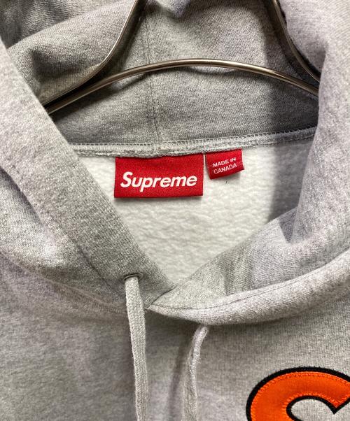 SUPREME（シュプリーム）SUPREME (シュプリーム) 25AW S Logo Hooded Sweatshirt グレー サイズ:Ｓの古着・服飾アイテム