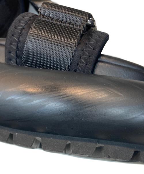 ENFOLD（エンフォルド）ENFOLD (エンフォルド) TUBE-SOLE SANDAL ブラック サイズ:38の古着・服飾アイテム