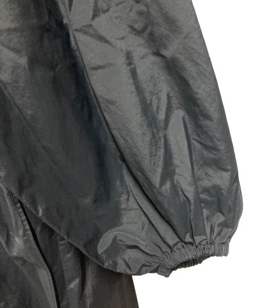 YORI（ヨリ）YORI (ヨリ) ビッグリボン撥水ロングパーカー ブラック サイズ:FREEの古着・服飾アイテム