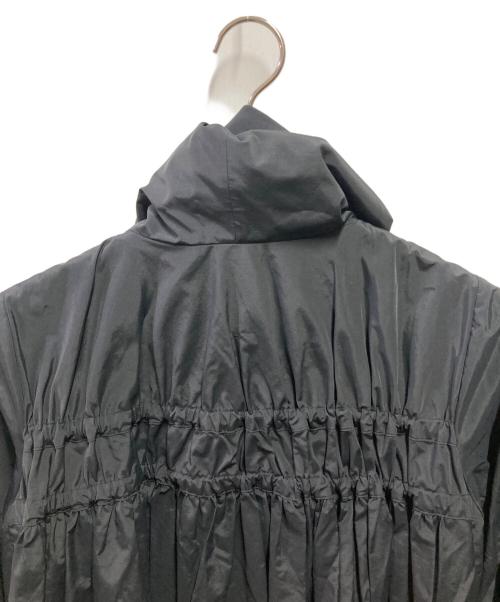 YORI（ヨリ）YORI (ヨリ) ビッグリボン撥水ロングパーカー ブラック サイズ:FREEの古着・服飾アイテム