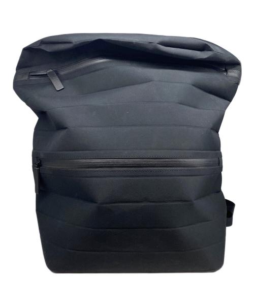 ISSEY MIYAKE MEN（イッセイミヤケメン）ISSEY MIYAKE MEN (イッセイミヤケメン) バックパック ブラックの古着・服飾アイテム