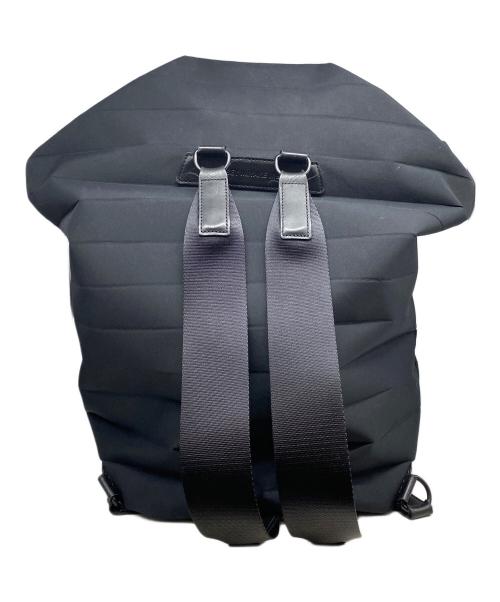 ISSEY MIYAKE MEN（イッセイミヤケメン）ISSEY MIYAKE MEN (イッセイミヤケメン) バックパック ブラックの古着・服飾アイテム