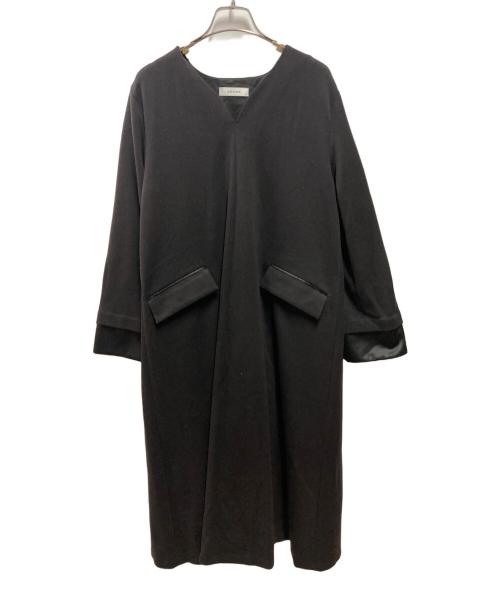 ADORE（アドーア）ADORE (アドーア) ストレッチポンチワンピース ブラック サイズ:38の古着・服飾アイテム