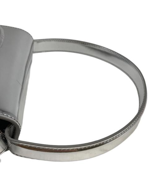 DIESEL（ディーゼル）DIESEL (ディーゼル) 1drレザークロスボディバッグ シルバーの古着・服飾アイテム