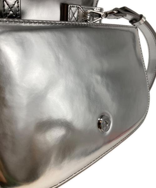 DIESEL（ディーゼル）DIESEL (ディーゼル) 1drレザークロスボディバッグ シルバーの古着・服飾アイテム