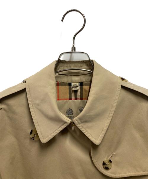 BURBERRY（バーバリー）BURBERRY (バーバリー) ケンジントン ヘリテージ トレンチコート ベージュ サイズ:38の古着・服飾アイテム